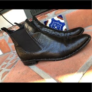 Freda Salvador SLEEK black croc chelsea boot